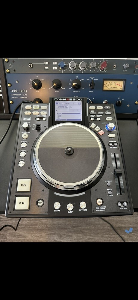 Denon DN-HS5500 2 deck in 1 Turntable Media Player Controller MIDI Controller