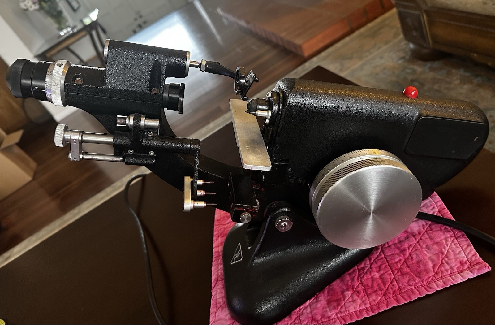 Bausch & Lomb Manual Lensmeter for Ophthalmology Optical Measurement Device