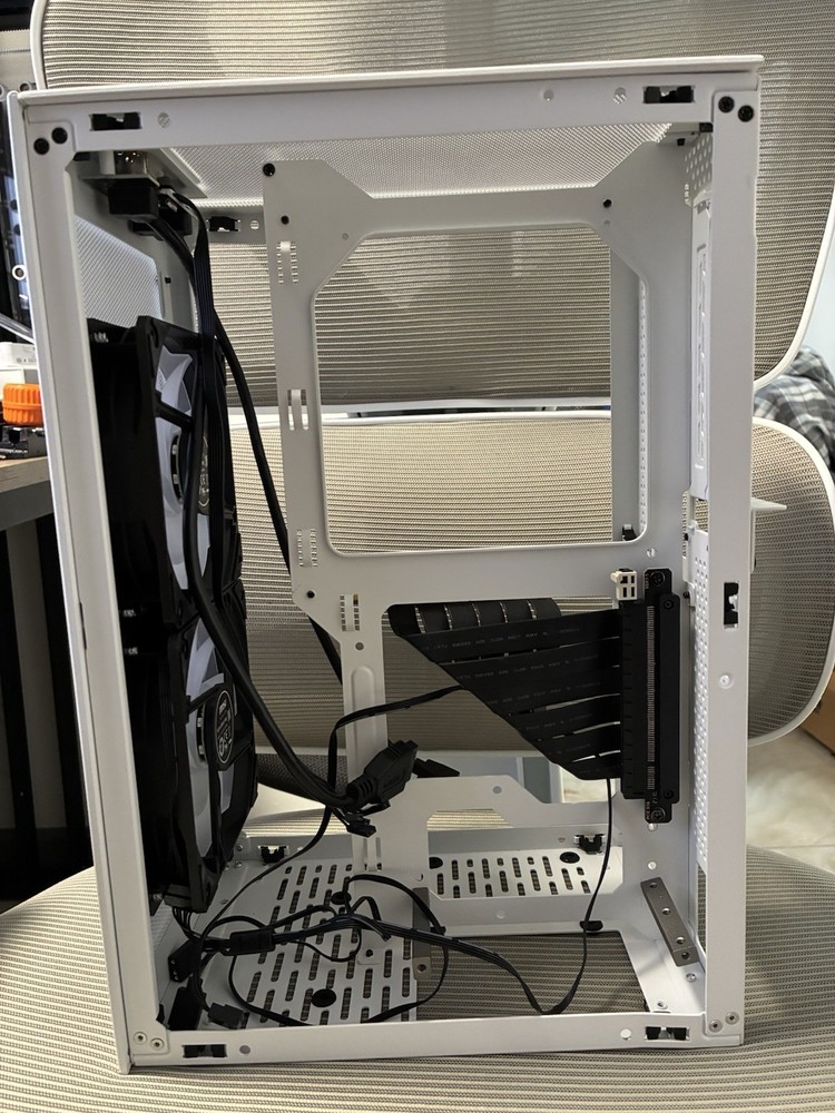 SSUPD Meshlicious White Case ITX (Read)