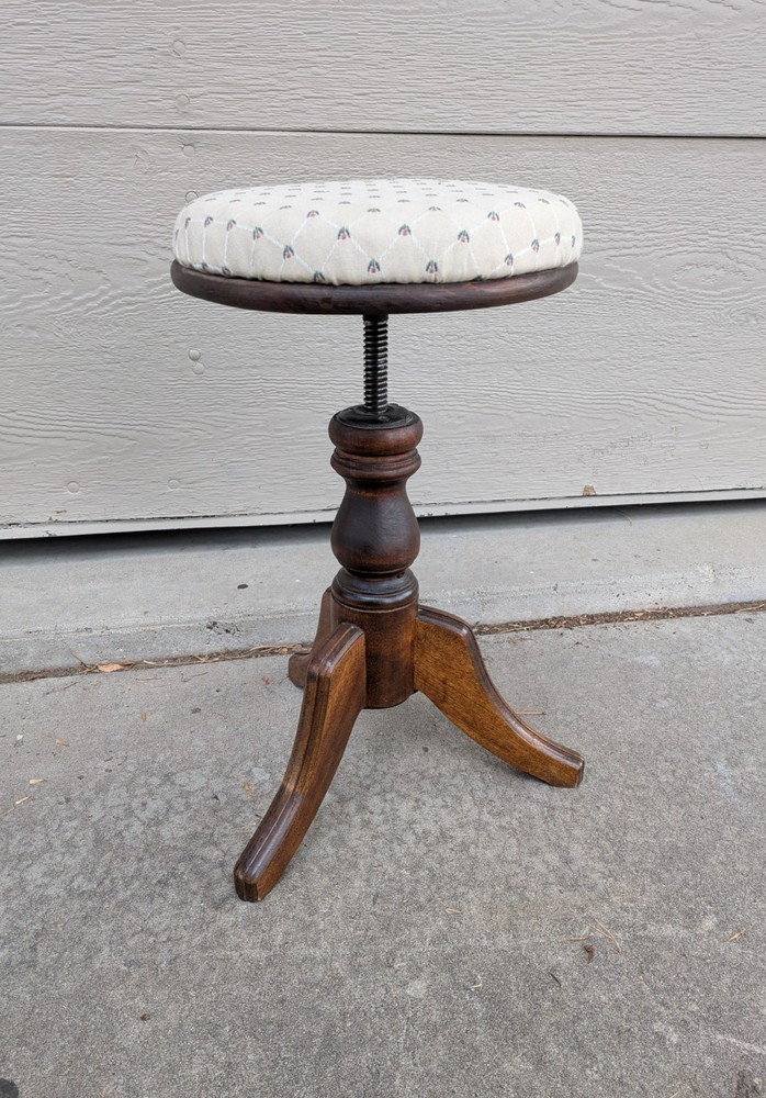 Antique Victorian Rustic Wood Round Swivel/Adjustable Piano Stool B62