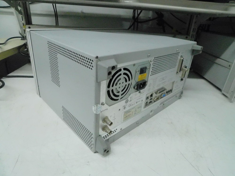 AGILENT E5062A NETWORK ANALYZER 300 KHZ-3 GHZ OP 015 275 M7571