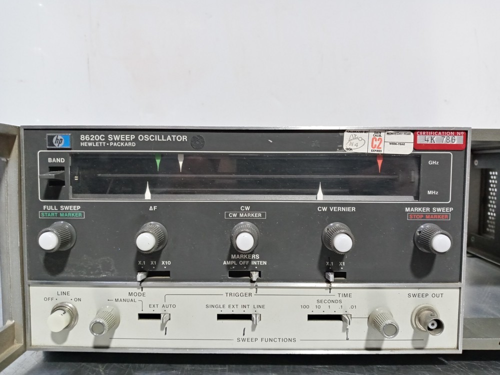 HP 8620C | Sweep Oscillator Main Frame, Untested