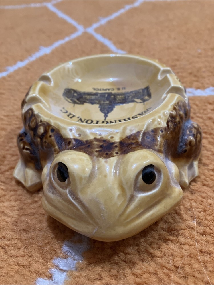 Vintage Brown Toad Ashtray Washington, D.C. Souvenir