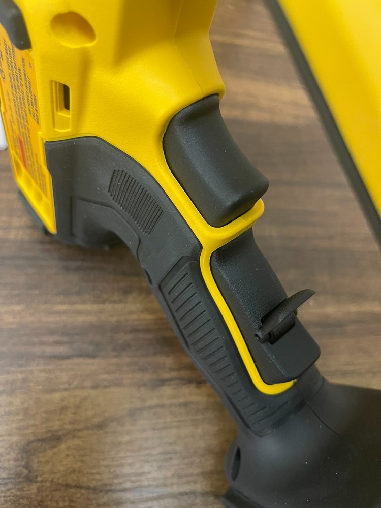 DeWALT 20V MAX Cordless Multi Use Pruner Kit - DCPR320D1 - New Tool Only!