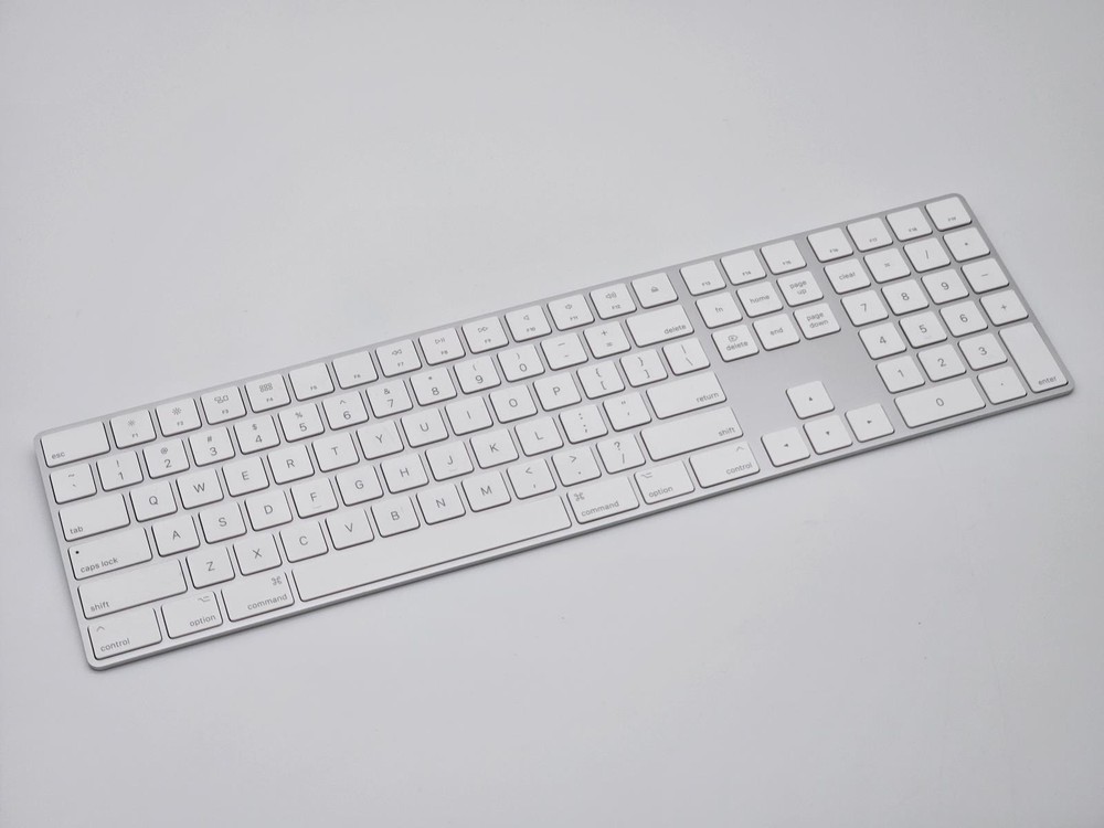 Apple Magic A1843 Wireless Keyboard - Used