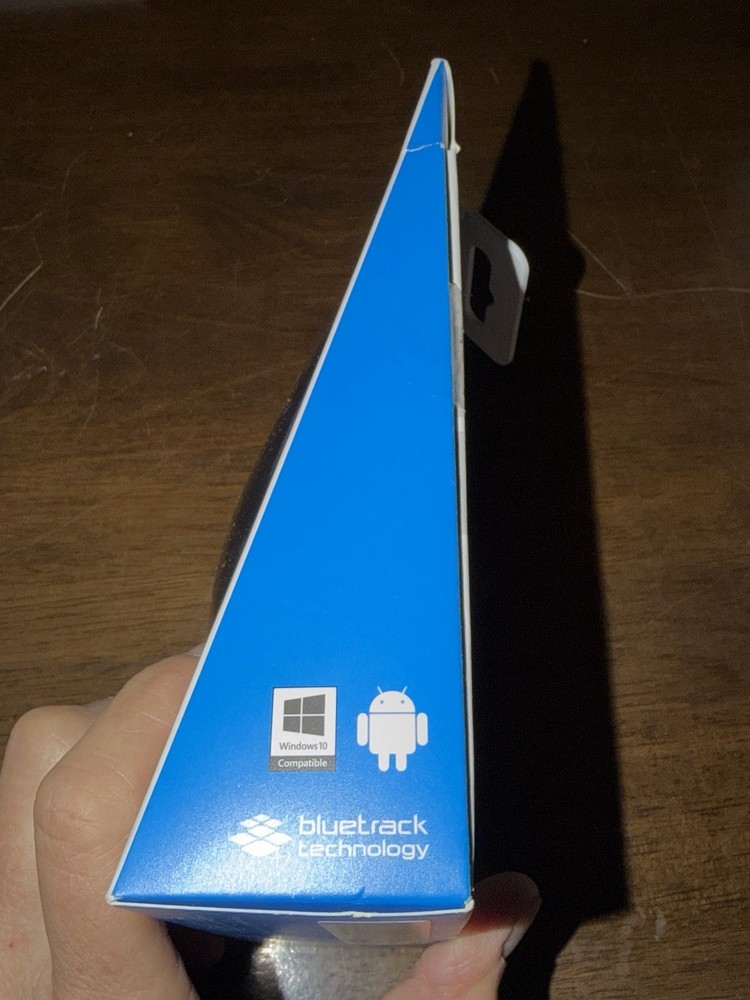 NEW Sealed Microsoft Designer Bluetooth Mouse Model 1679- Black