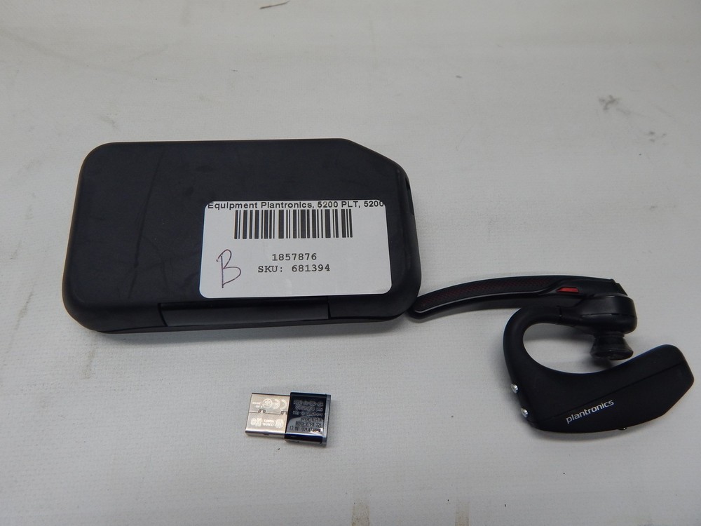 Plantronics 5200 PLT Wireless Bluetooth Headset w/ Case