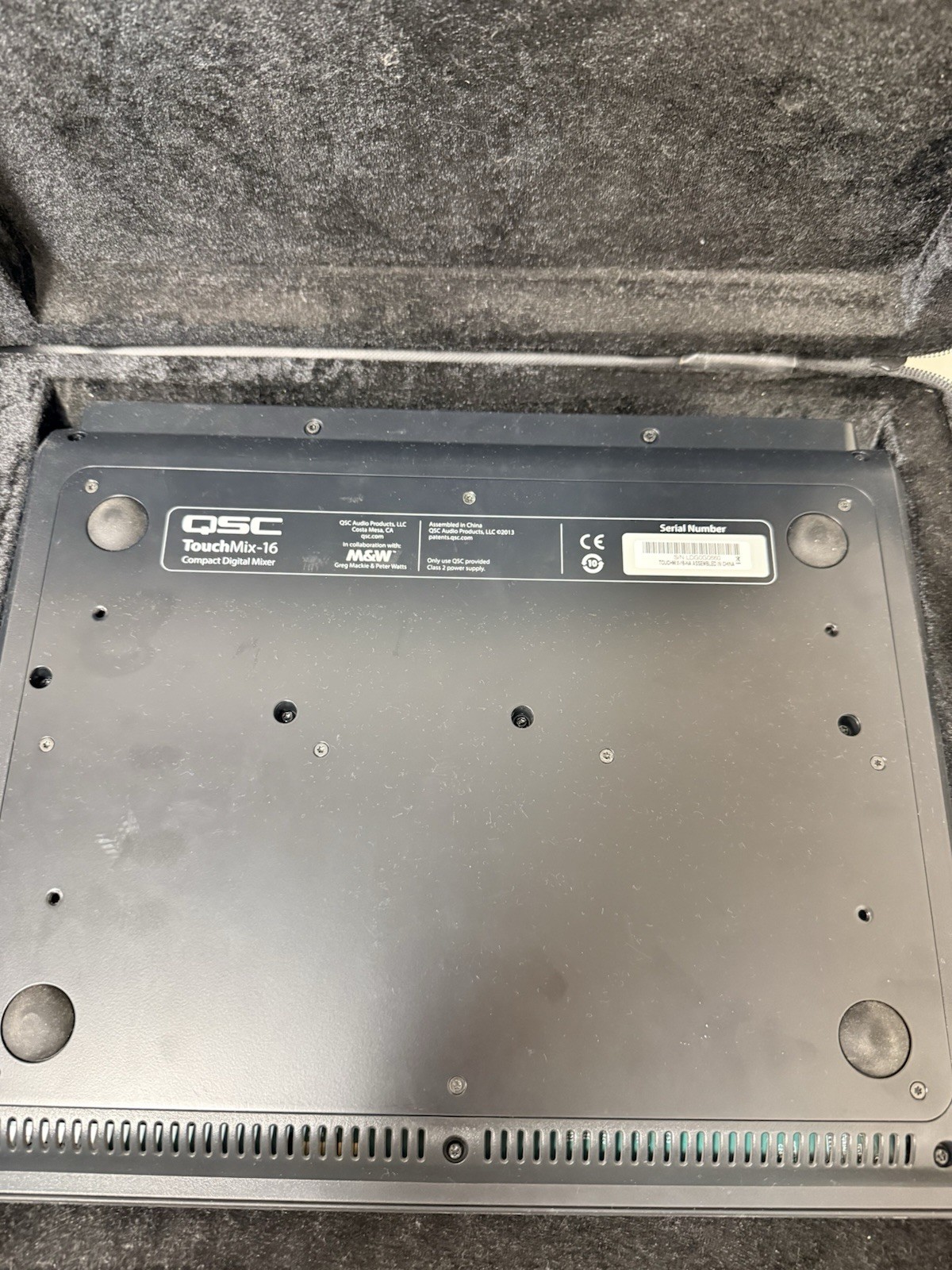 QSC TouchMix-16 Touch Screen Compact Digital Mixer PSU & Case READ DESCRIPTION