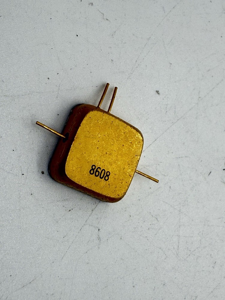 WJ FA28S RF Amplifier Module | High Gain Microwave Linear Amp | Gold