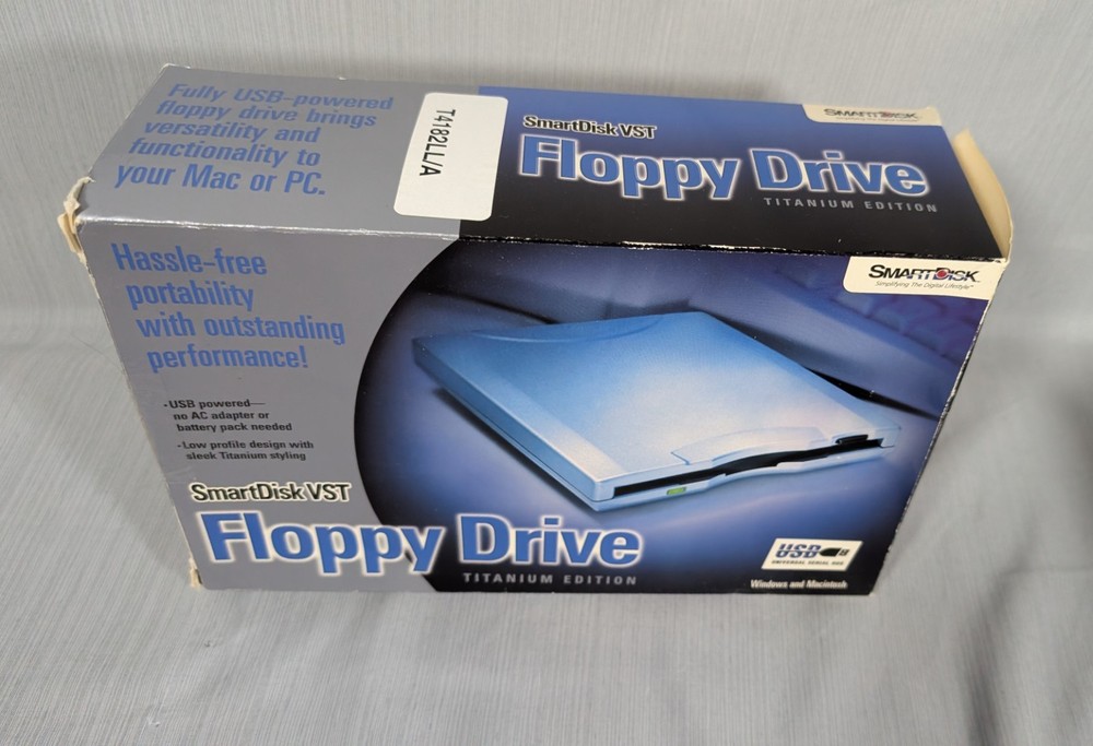SmartDisk External USB 3.5" Floppy Drive for PC or Mac/Titanium Edition/Tested
