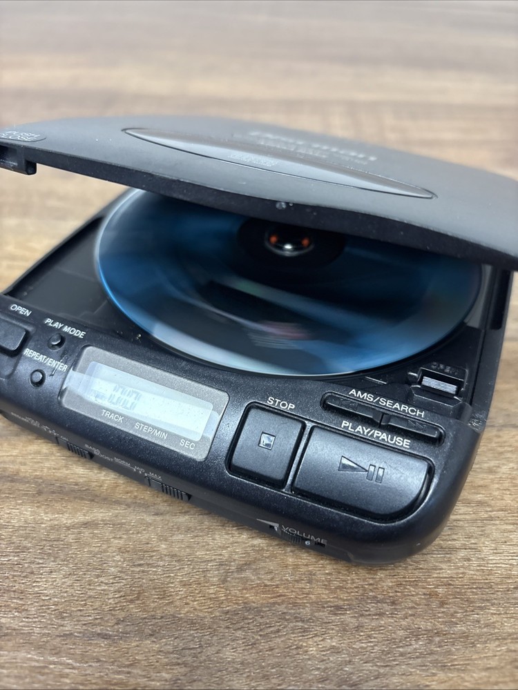 Sony Discman D-33 Mega Bass Portable Compact Disc Player - Tested/Working