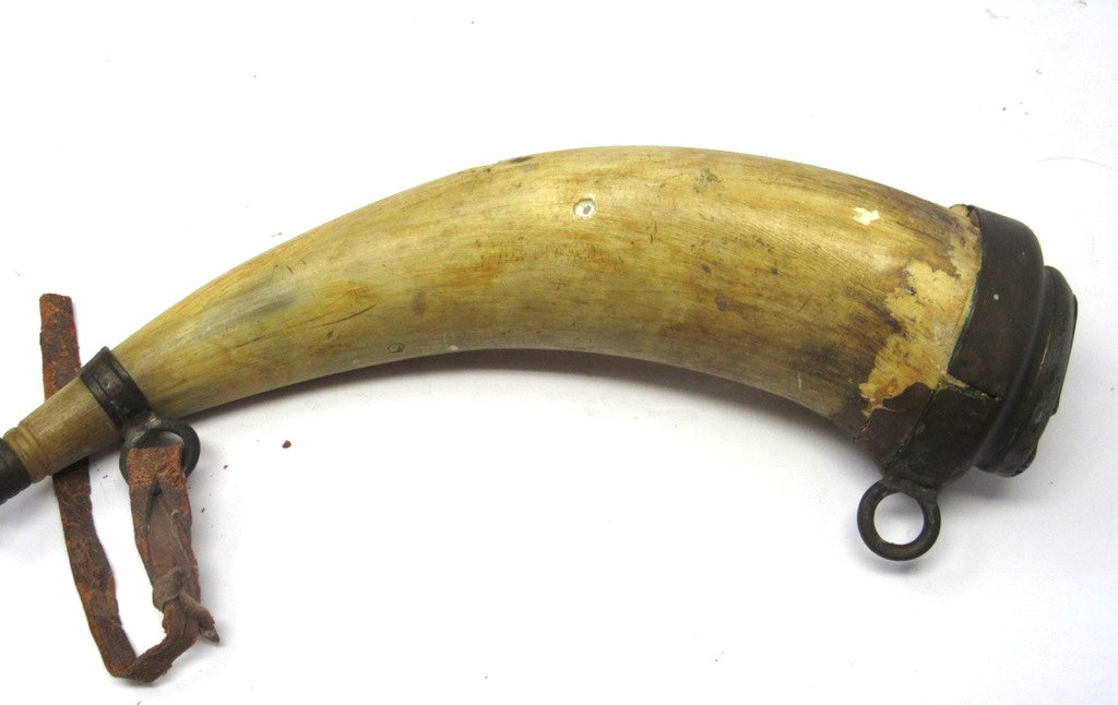 Antique Firearm Black Powder Horn Medal Cap with Crest Metal Muzzle Loader Rare