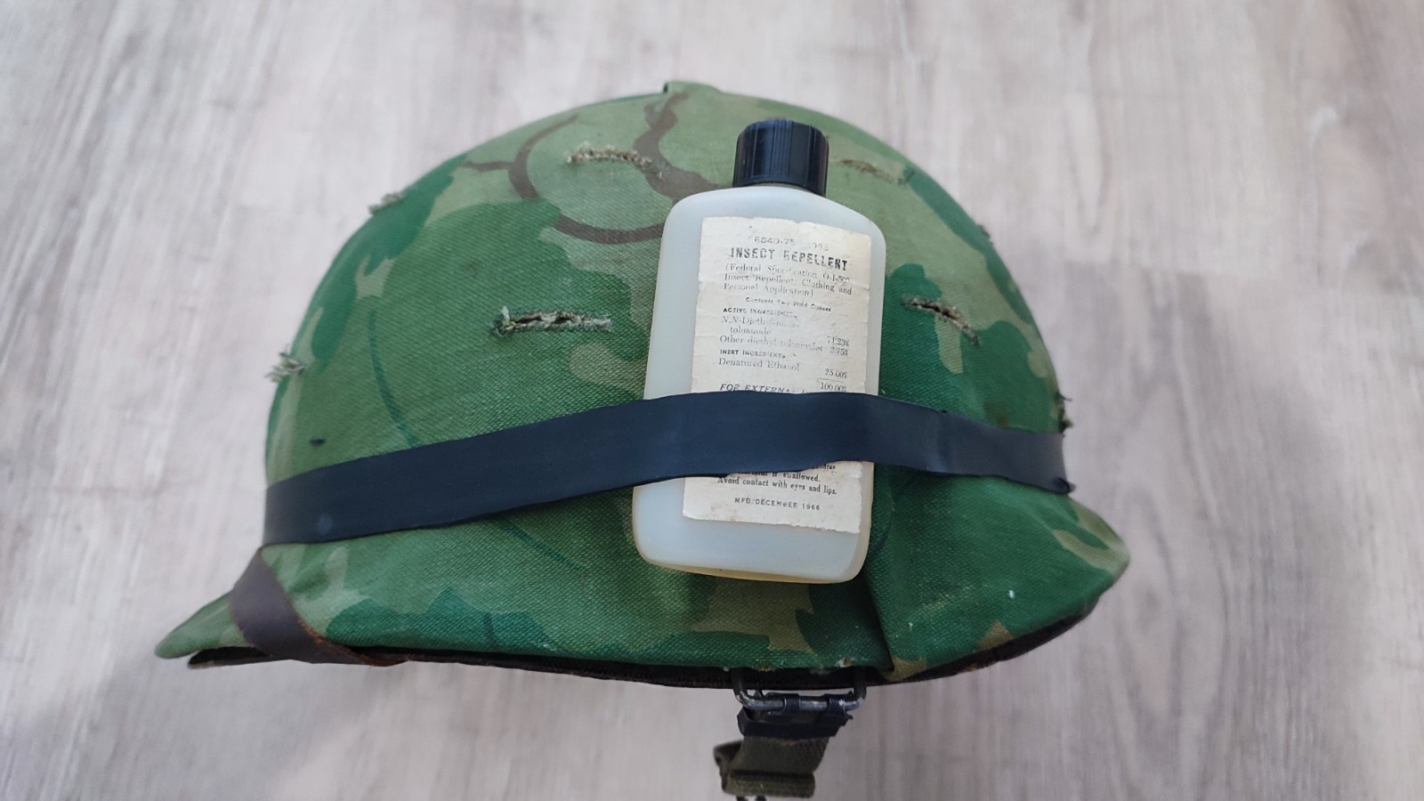 full original M1 Helmet 1951 type USMC US Army Vietnam