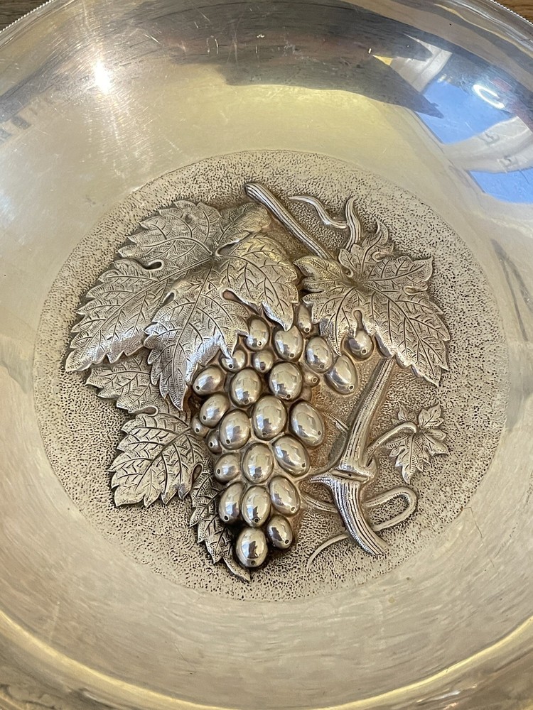 Vintage Daniel & Arter Silver Plate G7729 3D Style Fruit Bowl