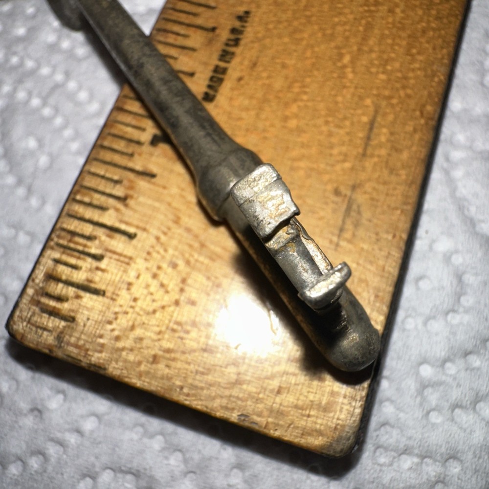 Antique Sargent Skeleton Key #8 Solid Barrel