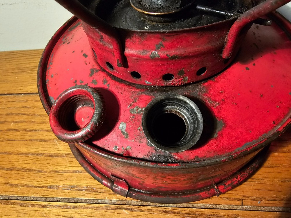VINTAGE HANDLAN ST LUIS RAILROAD LANTERN