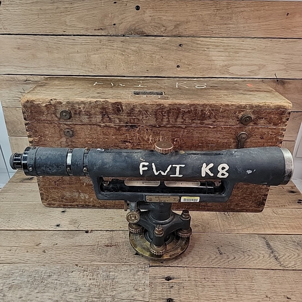 Berger Instruments 7D 70731 engineering surveying transit level antique in case