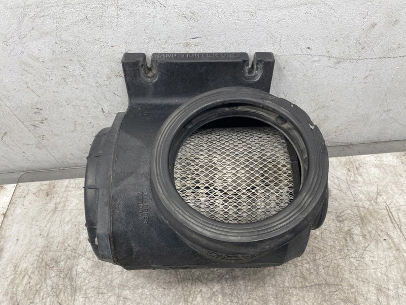 2010 Peterbilt 387 Air Cleaner (624-12094)