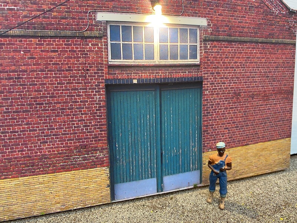 N Scale BACK SHOP Building Flat/Front Factory - Walthers