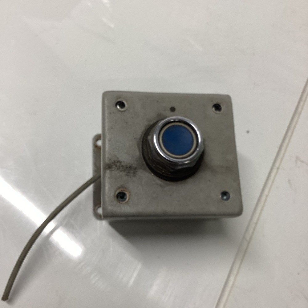 Wiegmann Pb1 Push Button And Box T-737