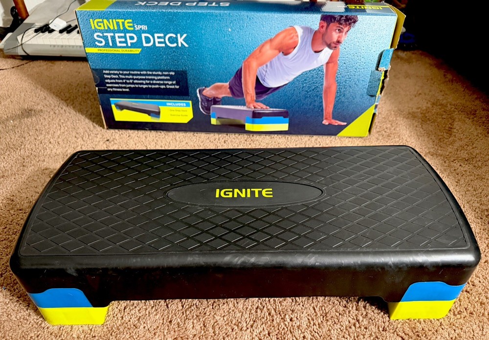 Ignite by SPRI professional exercise step deck adjusts from 4" to 6" -