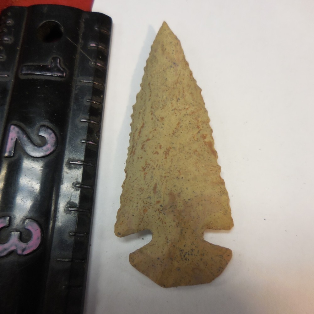 BEVELED DOVETAIL POINT--CLASSIC FORM AND FLAKING