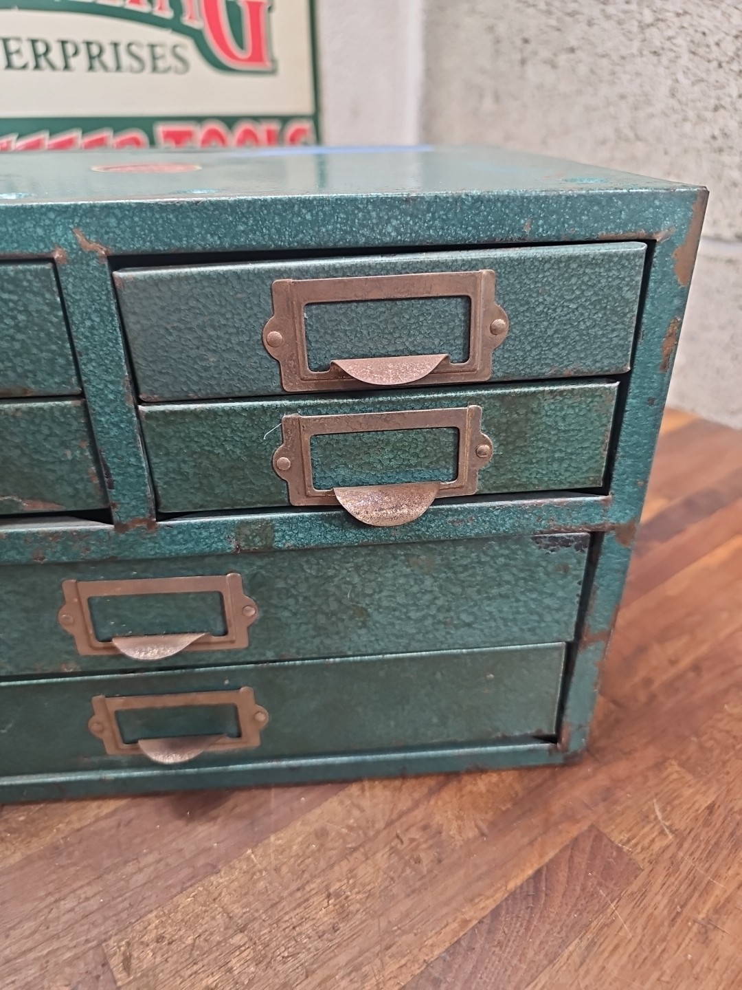 I6- Vintage WARDS MASTER QUALITY Metal 6 Drawer Small Parts Cabinet