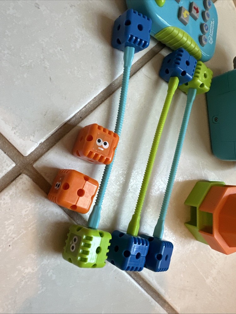 BOTLEY THE CODING ROBOT ONLY BY LEARNING RESOURCES STEM TOY