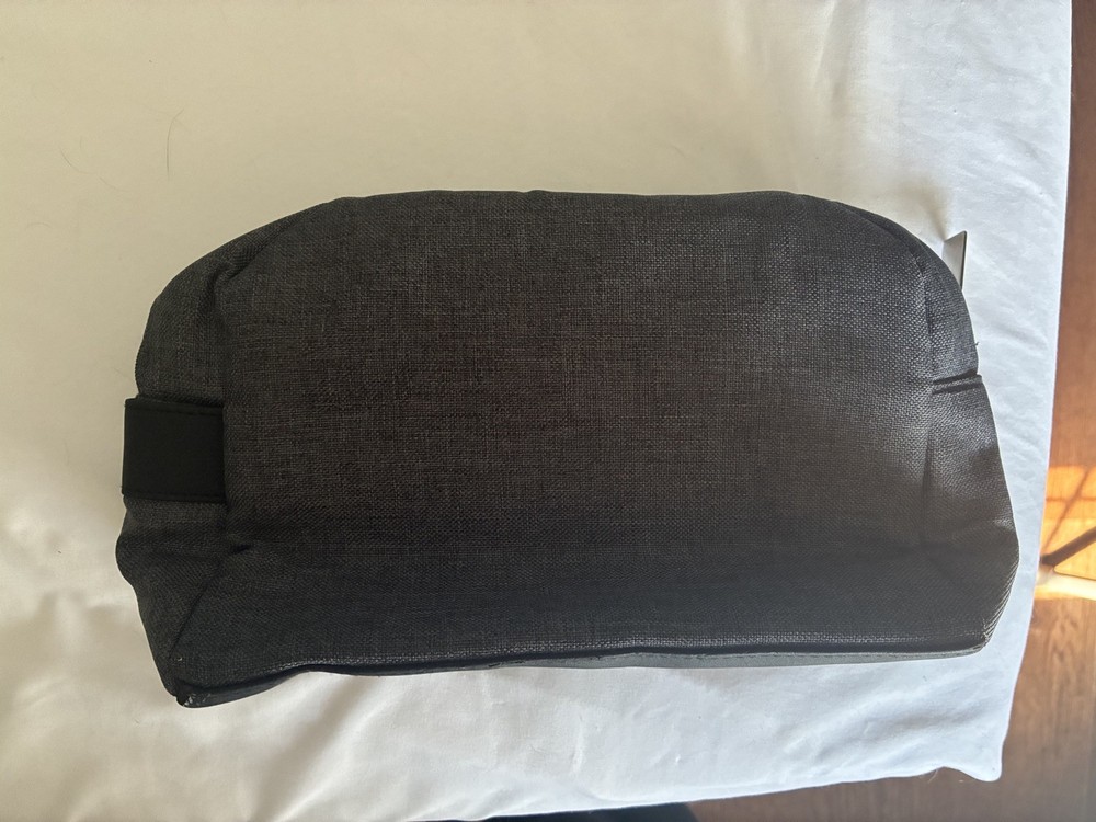 BVLGARI PARFUMS GREY POUCH