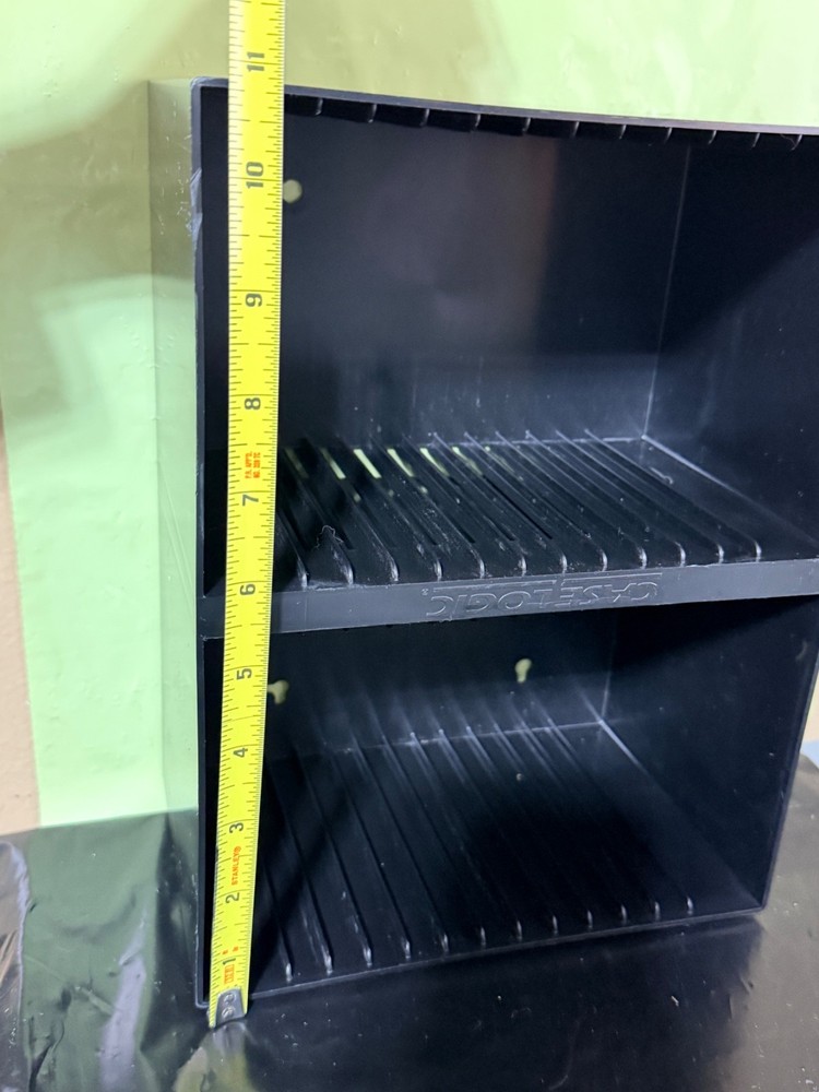 Case Logic 30 CD Hard Plastic Storage Rack Wall Mount Holder Organizer