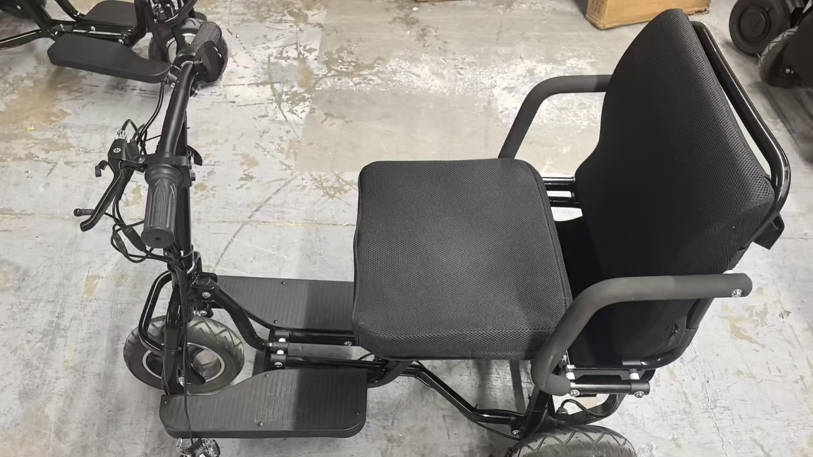 Dual Motor 700W 3-Wheels Folding Senior Electric Mobility Scooter 48V/10Ah 300lb