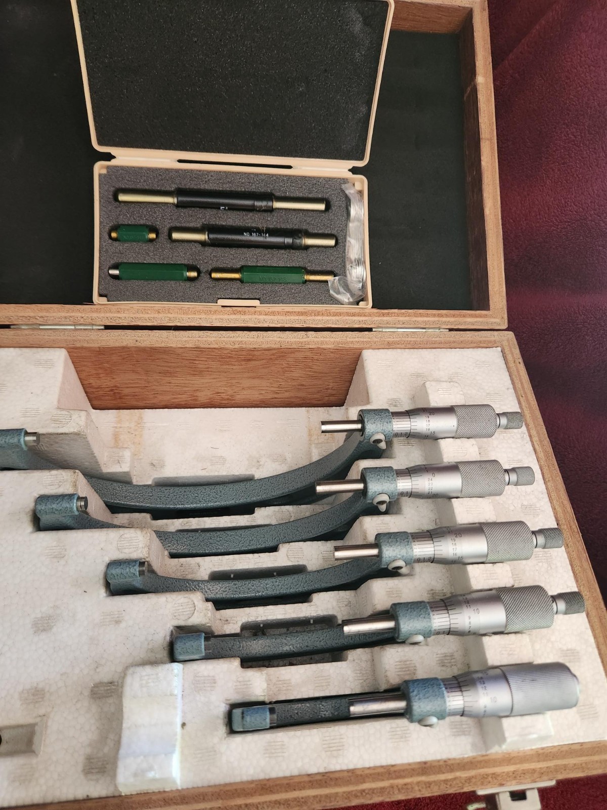 Mitutoyo 103-907-40 Outside Micrometer Set 1"- 6" / .0001 Grads.