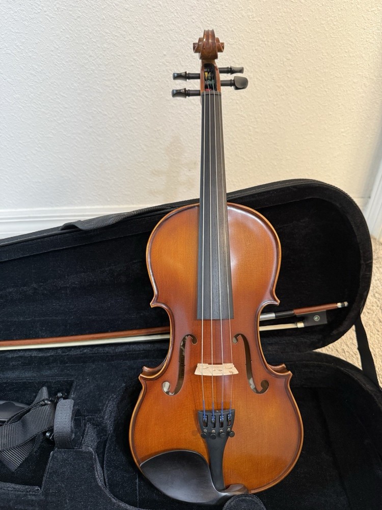 Tower Strings Entertainer Violin 4/4 with Case & Bow