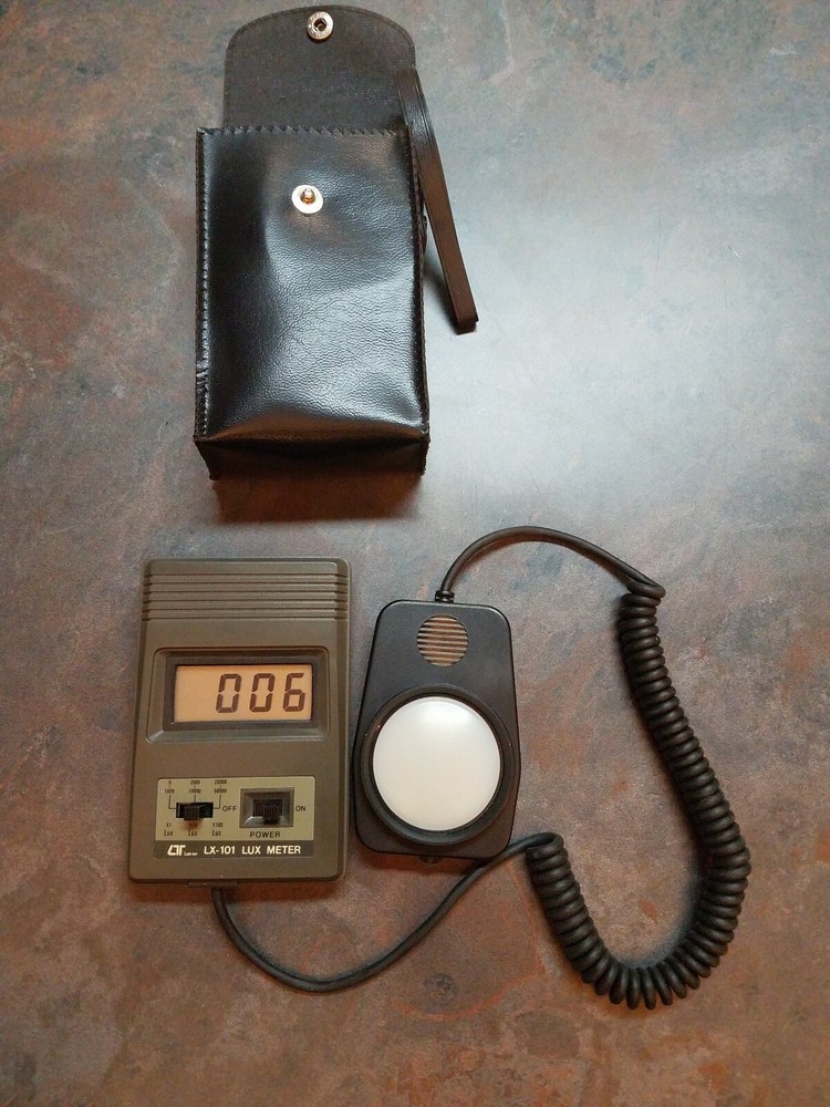 Lutron LX-101 Lux Meter with Case