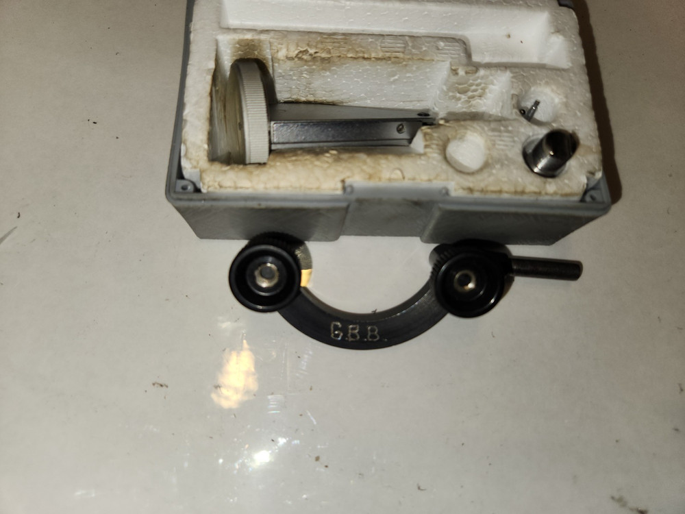 Mitutoyo Vertical Indicator with Spindle mount holder