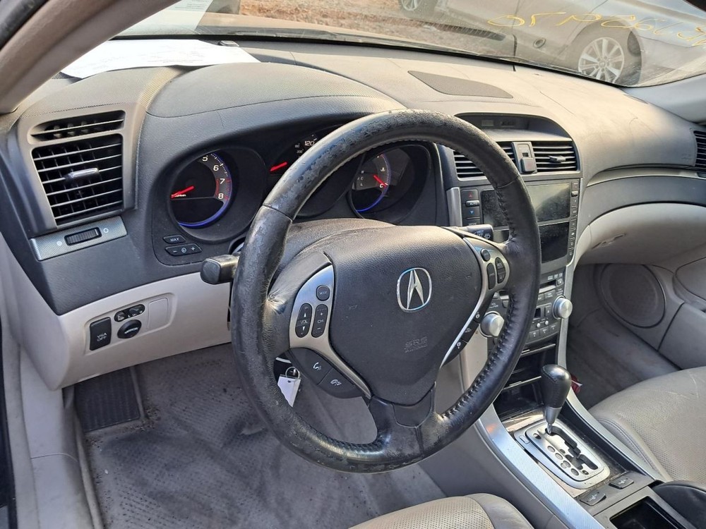 TL 2007 Glove Box 4858703