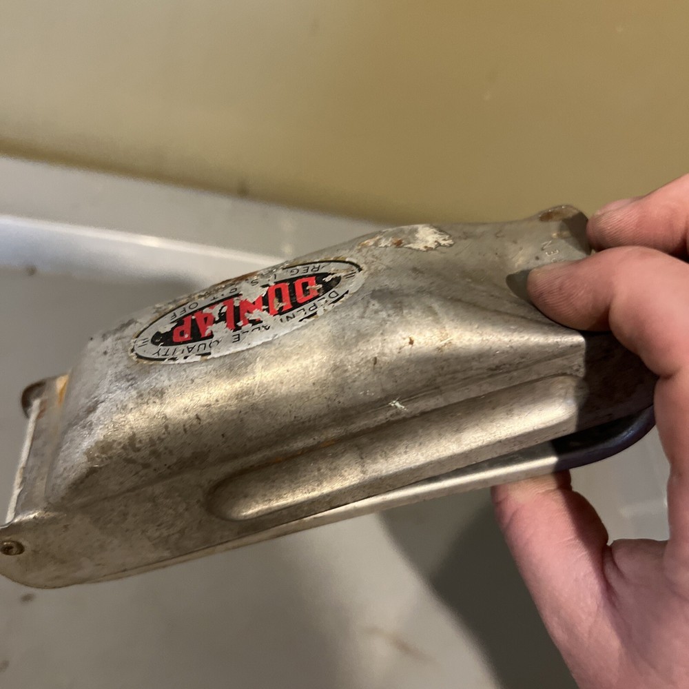 VINTAGE DUNLAP HAND SANDER