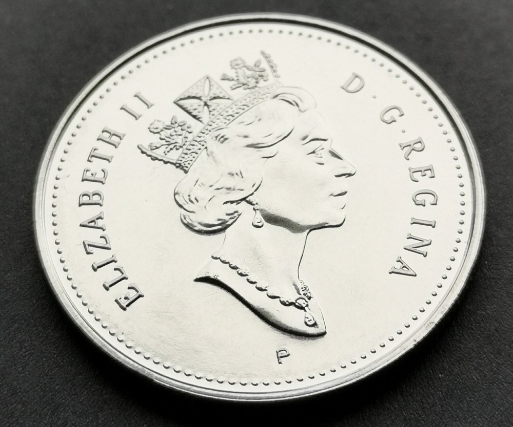*** CANADA 50 CENTS 2001 P *** FROM MINT SETS ***
