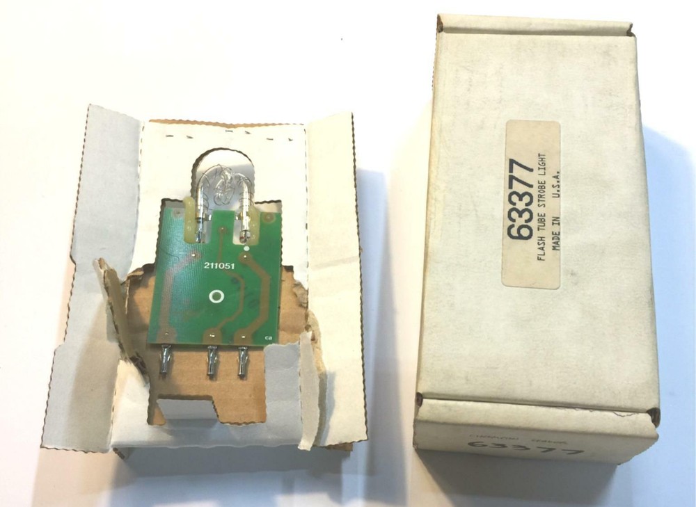 Flash Tube Strobe Light 63377 NOS