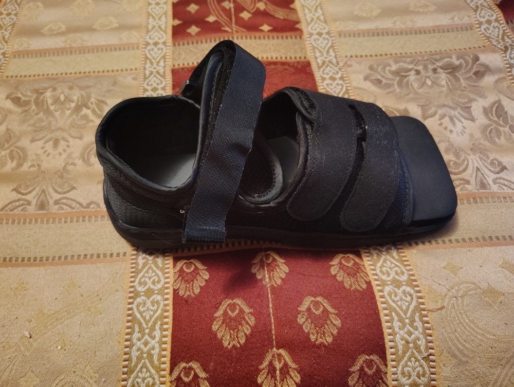 Darco Walking Shoe