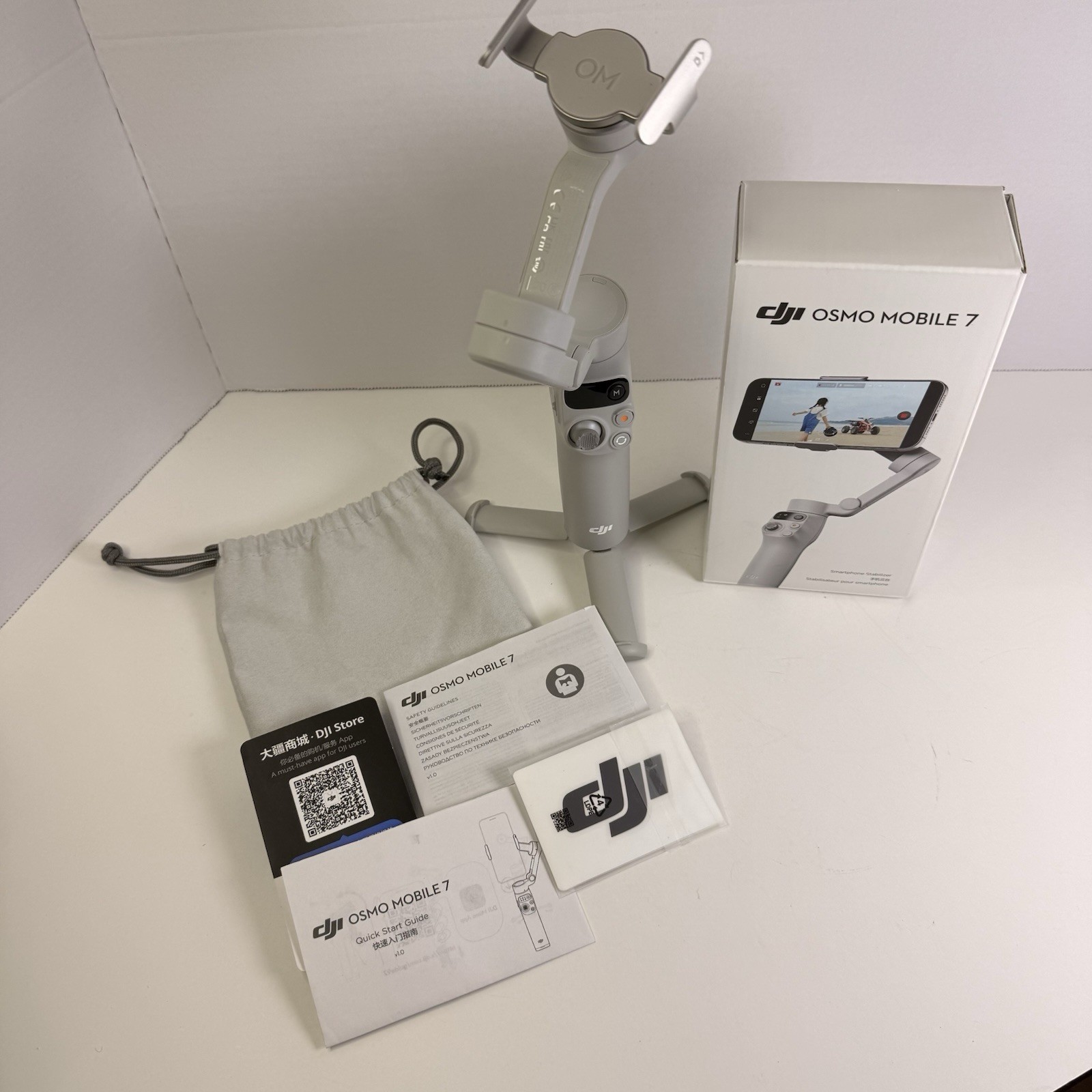 DJI Osmo Mobile 7 Smartphone Gimbal Stabilizer – Gray – Tested – w/ Box USED