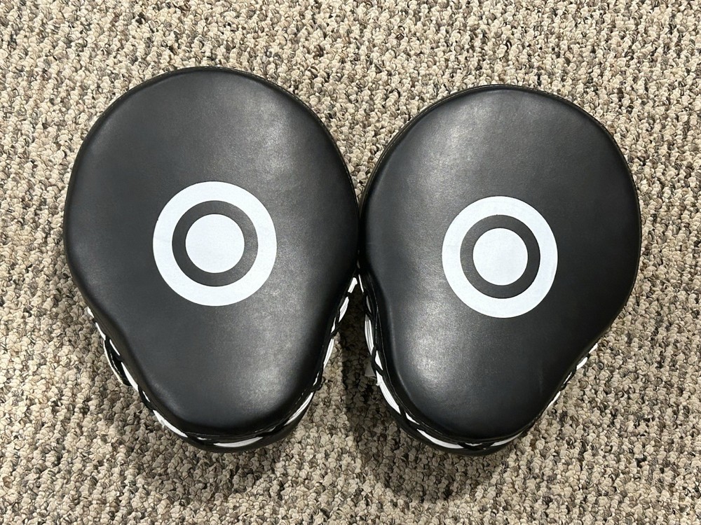 MMA/Boxing Focus Training Mitt Set (2 Mitts)
