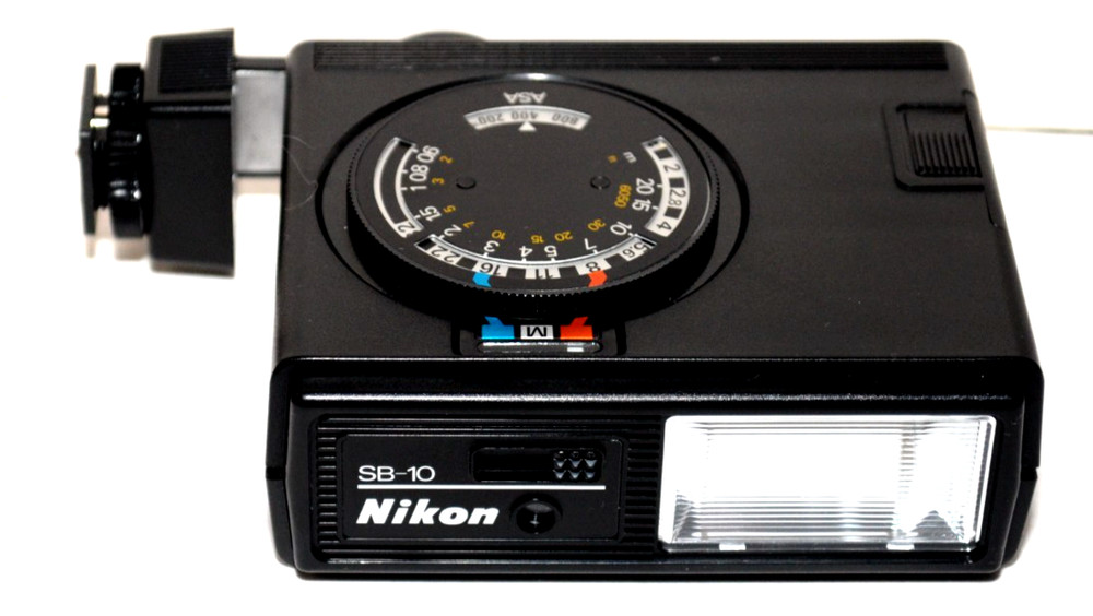 NIKON SB-10 SPEEDLIGHT-APPEARS UNUSED