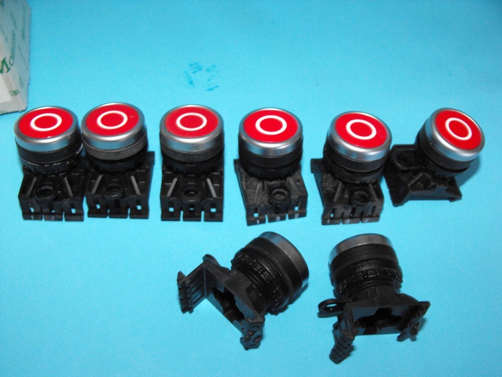KLOCKNER MOELLER RD-10.Pushbutton Switch Red.015092.(LOT8PCS).NEW