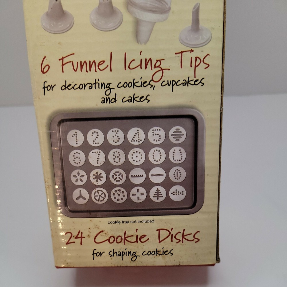 Nantucket Distributing 31 Pc Cookie Press Set 6 Funnel tips & 24 Disc Open Box