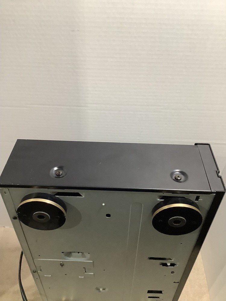 Denon DCD-660 CD Compact Disc CD Player Tested & Working