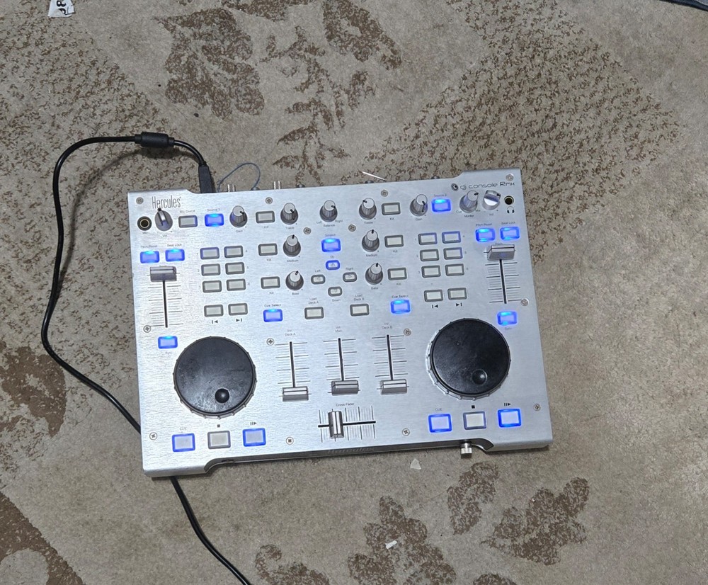 Hercules DJ Console RMX DJ Controller 4-In/4-Out USB Audio Interface w/ Carrying