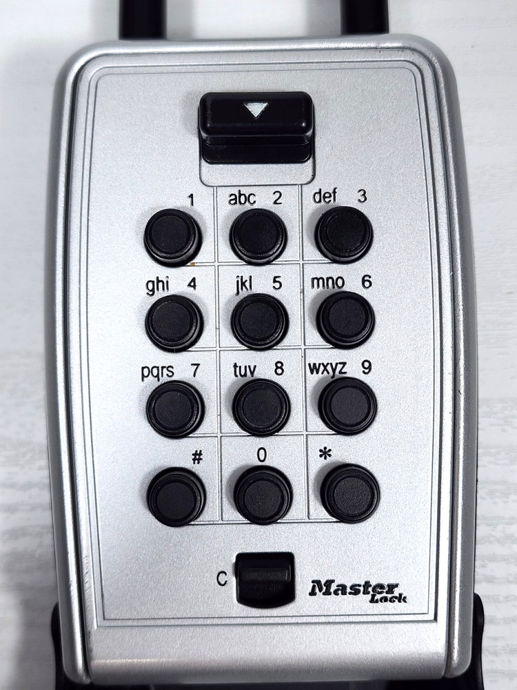 Master Lock - Lock Box Push Button Combination P19918-Instructions included