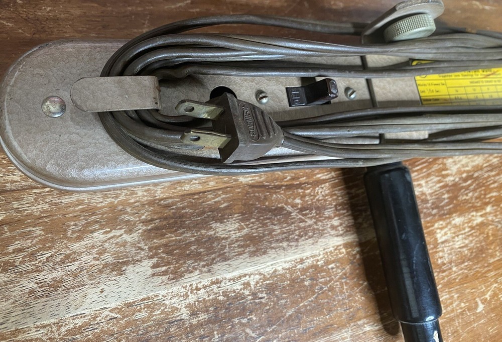 Vintage Smith-Victor L2 Dual Bulb Light Bar
