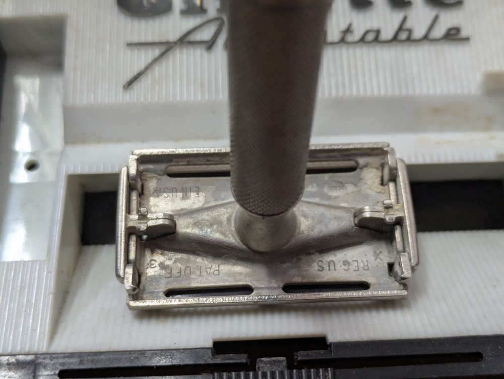 Vintage Gillette Super Speed Adjustable Safety Razor With Case